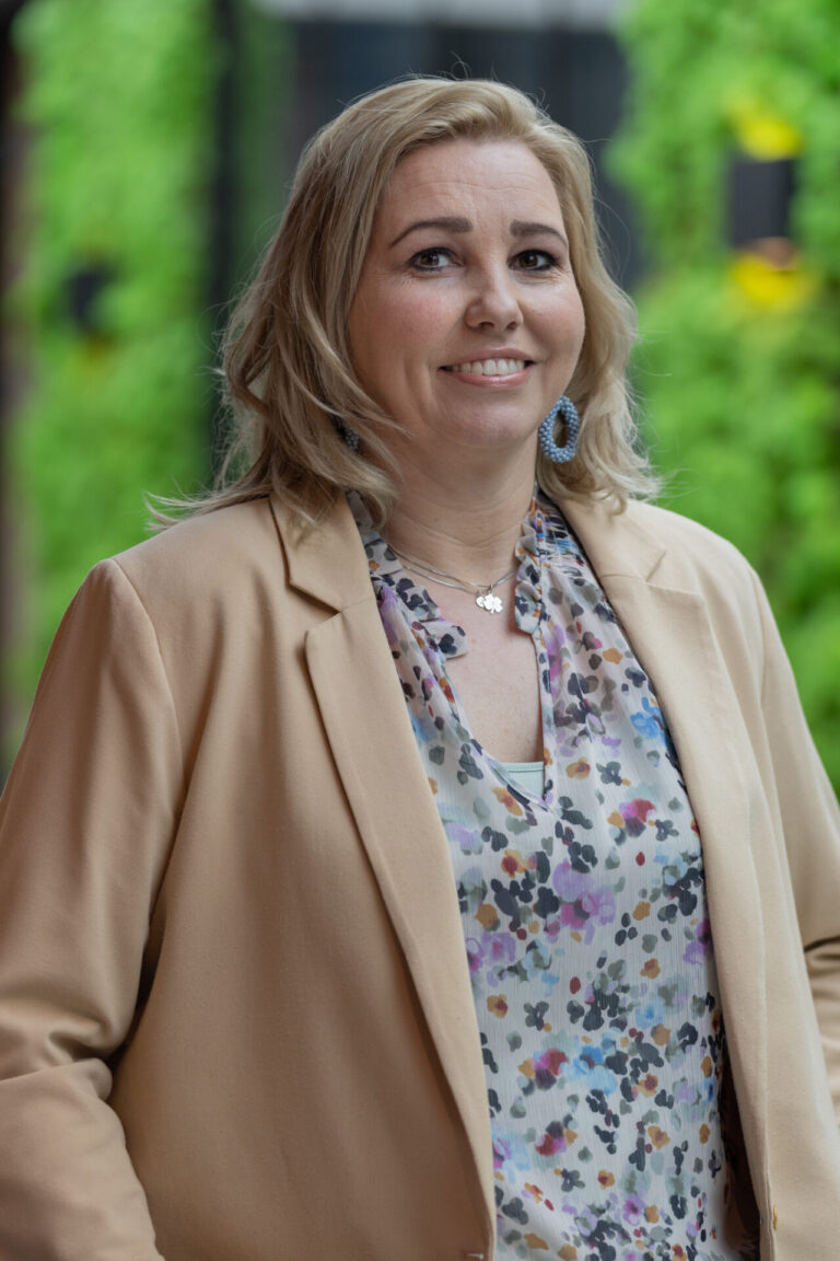 Nathalie Peters - Kiela | Office management
